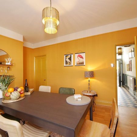 Bar Wall Cottage-City Wall Views-Sleeps 5 York Exterior foto