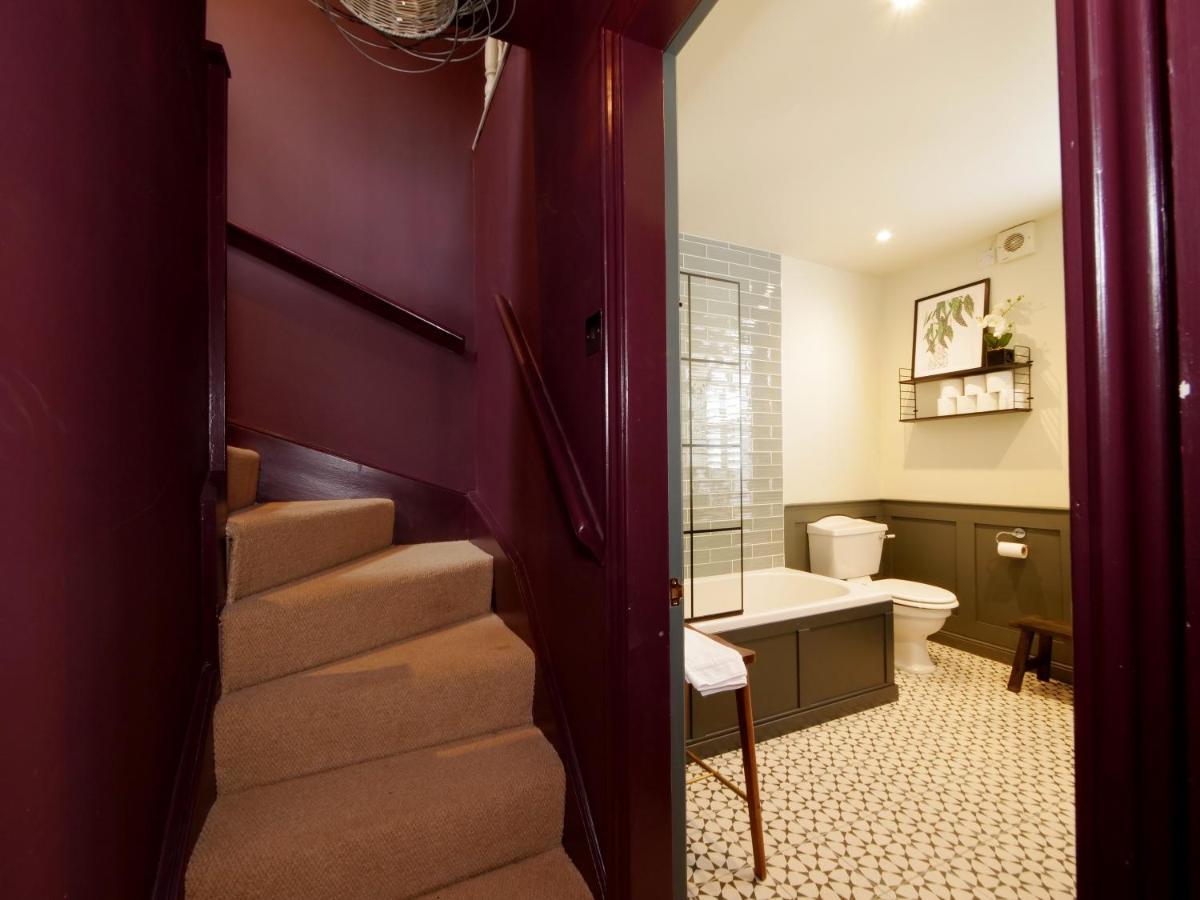 Bar Wall Cottage-City Wall Views-Sleeps 5 York Exterior foto